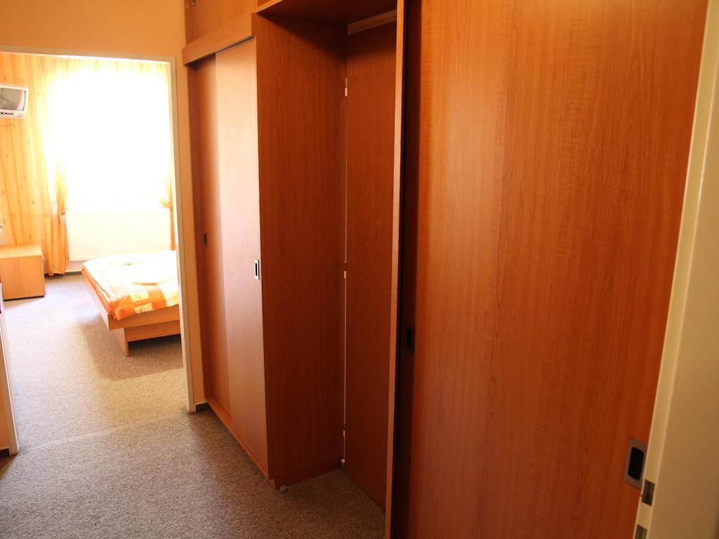 Parkhotel أوبافا المظهر الخارجي الصورة